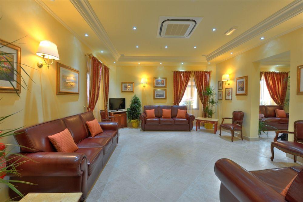 โรงแรมปาโนรามาออลเบีย ภายใน รูปภาพ